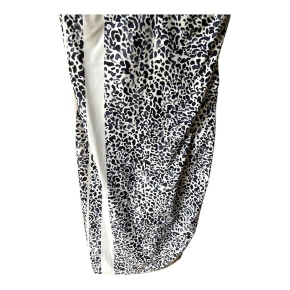 Athleta Size 32 B/C White Blue Black Zimbabwe Padded Leopard Print Swim Dress - Picture 4 of 7